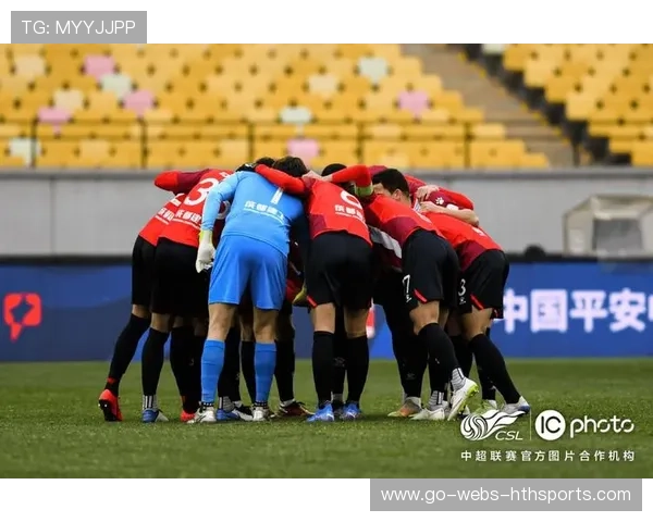 费利佩禁区抗住后卫凌空抽射,成都蓉城锁定热身赛三连捷