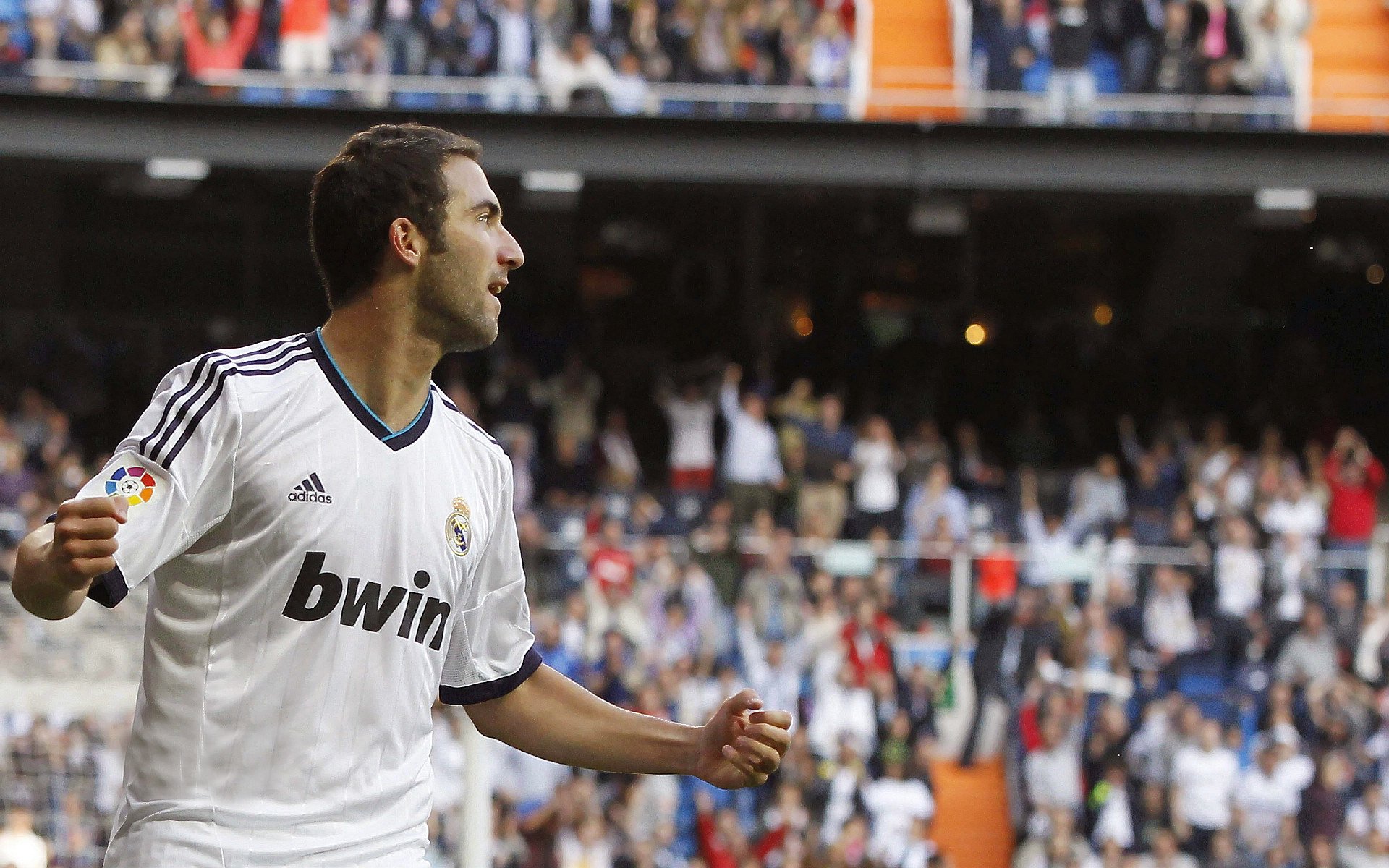 全国媒体人马拉松接力赛 记者编辑以脚步丈量城市